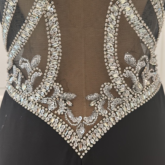 Jazz couture size 8 black and sequin long gown. - Picture 6 of 13